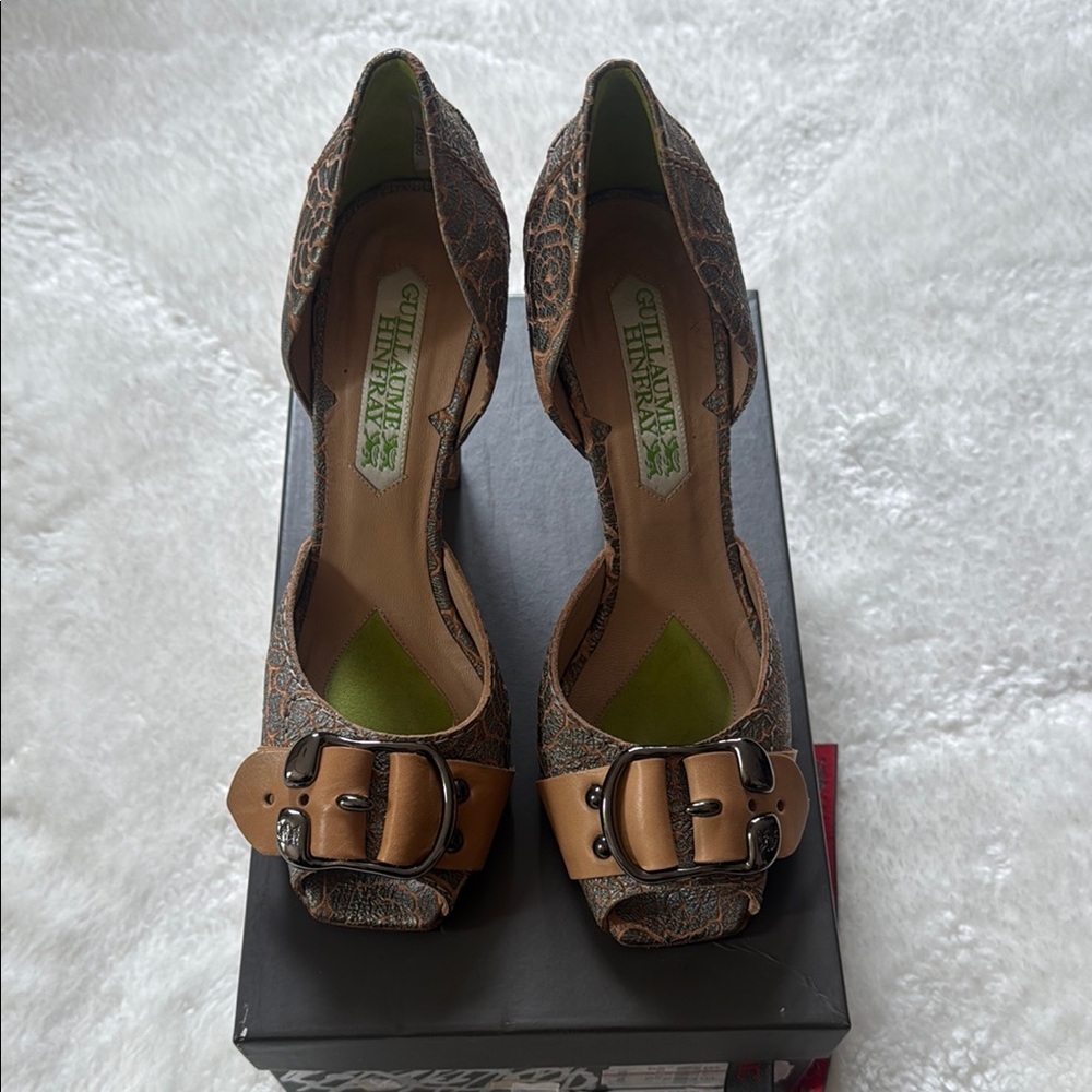 Guillaume Hinfray Heel